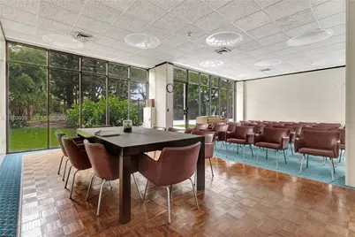 20100 W Country Club Dr #405, Aventura, FL 33180 - Photo 25