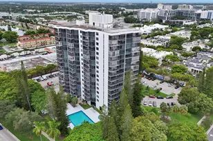 20100 W Country Club Dr, Aventura, FL 33180 - Photo 19