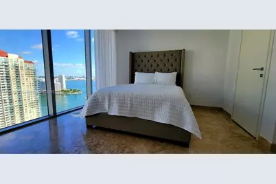1300 Brickell Bay Dr #3007, Miami, FL 33131 - Photo 7