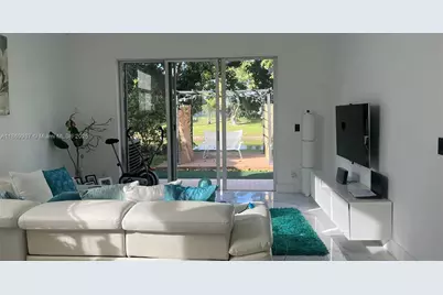 19353 SW 60th Ct, Pembroke Pines, FL 33332 - Photo 9