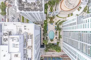 253 NE 2nd St, Miami, FL 33132 - Photo 25