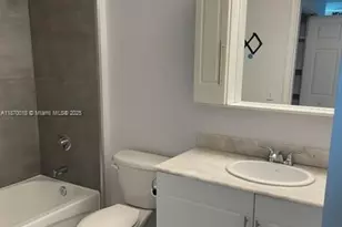 275 NE 18th St, Miami, FL 33132 - Photo 9