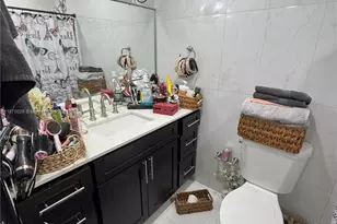 6411 W 27th Way, Hialeah, FL 33016 - Photo 11