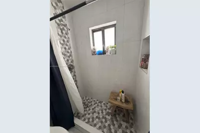 6411 W 27th Way #201, Hialeah, FL 33016 - Photo 19