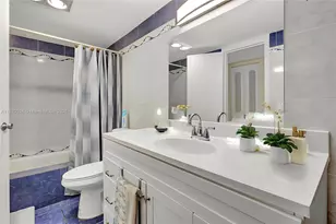 20100 W Country Club Dr, Aventura, FL 33180 - Photo 15