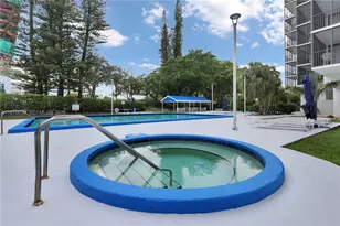 20100 W Country Club Dr, Aventura, FL 33180 - Photo 7