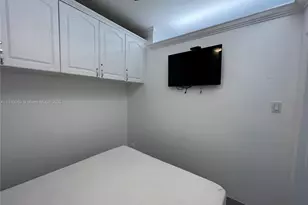 3710 Collins Ave, Miami Beach, FL 33140 - Photo 27