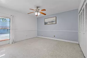 18805 W Lake Dr, Hialeah, FL 33015 - Photo 29
