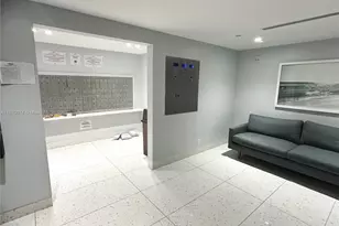 20335 W Country Club Dr, Aventura, FL 33180 - Photo 3