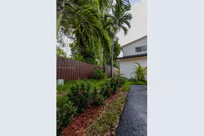 2435 SW 11th St #9-B, Miami, FL 33135 - Photo 31