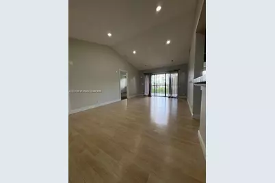 5721 Riverside Dr #302B5, Coral Springs, FL 33067 - Photo 3