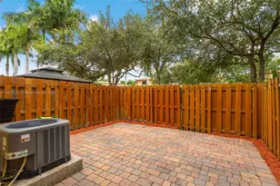 449 SE 32nd Terrace, Homestead, FL 33033 - Photo 17