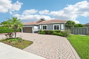 15333 SW 184th St, Miami, FL 33187 - Photo 1