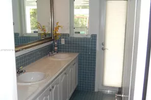 12741 SW 72nd Ave, Pinecrest, FL 33156 - Photo 11