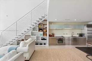 1040 Biscayne Blvd, Miami, FL 33132 - Photo 11