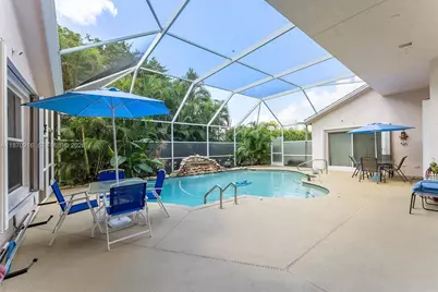 800 Clearbrook Park Cir, Delray Beach, FL 33445 - Photo 3