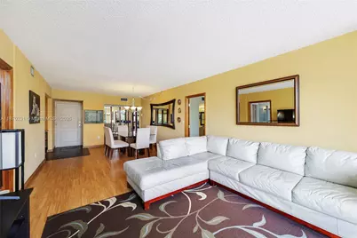 3675 N Country Club Dr #204, Aventura, FL 33180 - Photo 15