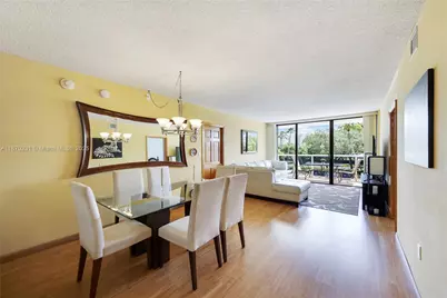 3675 N Country Club Dr #204, Aventura, FL 33180 - Photo 17