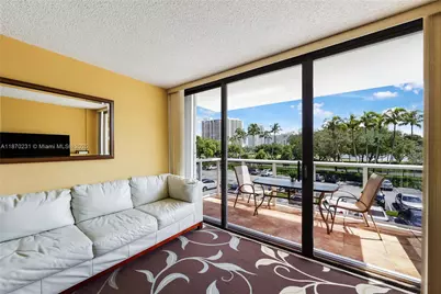 3675 N Country Club Dr #204, Aventura, FL 33180 - Photo 13