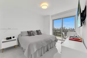 16385 Biscayne Blvd, North Miami Beach, FL 33160 - Photo 3