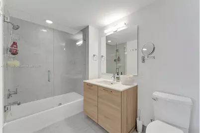 16385 Biscayne Blvd #1819, North Miami Beach, FL 33160 - Photo 13