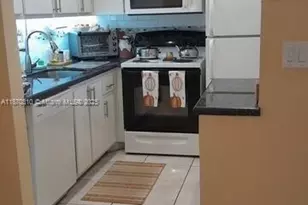 1087 Harwood F, Deerfield Beach, FL 33442 - Photo 11