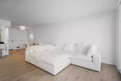 1200 West Ave #1219, Miami Beach, FL 33139 - Photo 9