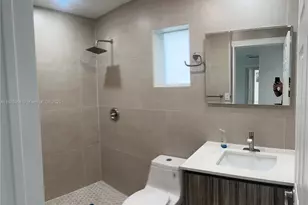 526 S Rainbow Dr, Hollywood, FL 33021 - Photo 7