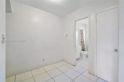 7391 NW 37th St, Hollywood, FL 33024 - Photo 5