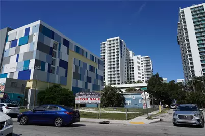 215 NE 25 Street, Miami, FL 33137 - Photo 5