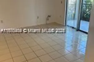 911 NE 199th St, Miami, FL 33179 - Photo 15
