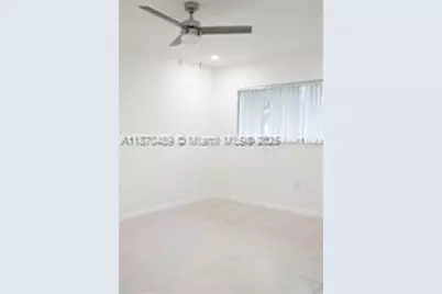 911 NE 199th St #104-14, Miami, FL 33179 - Photo 13