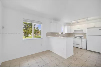 1261 SE 28th Ct #206, Homestead, FL 33035 - Photo 7