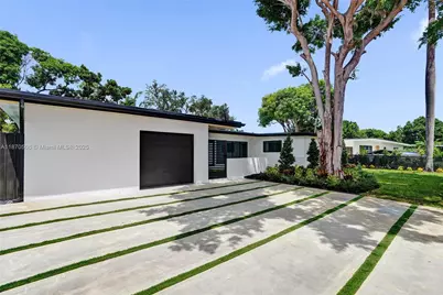 1931 NE 186th Dr, North Miami Beach, FL 33179 - Photo 3