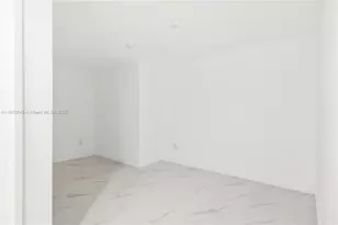 700 NE 24th St, Miami, FL 33137 - Photo 29