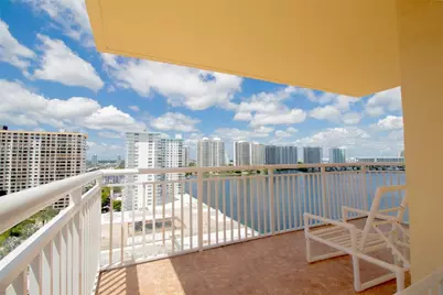 251 174th St #1605, Sunny Isles Beach, FL 33160 - Photo 3