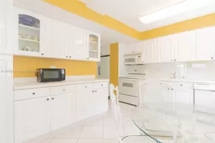 251 174th St, Sunny Isles Beach, FL 33160 - Photo 37