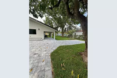 929 NW 60th St, Miami, FL 33127 - Photo 7