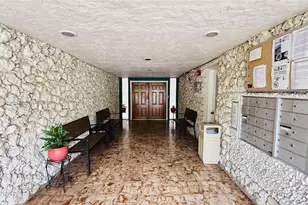 13101 Memorial Hwy, North Miami, FL 33161 - Photo 15