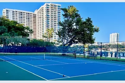 600 Three Islands Blvd #1707, Hallandale Beach, FL 33009 - Photo 45