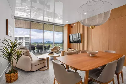 5775 Collins Ave #1105, Miami Beach, FL 33140 - Photo 1