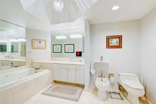 2000 Island Blvd, Aventura, FL 33160 - Photo 15