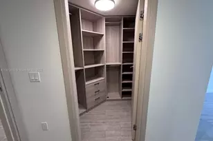 1000 Brickell Plaza, Miami, FL 33131 - Photo 9