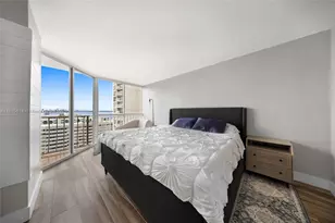 7601 E Treasure Dr, North Bay Village, FL 33141 - Photo 29