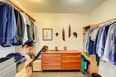 2000 Island Blvd #710, Aventura, FL 33160 - Photo 25