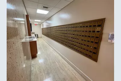 2899 Collins Ave #1526, Miami Beach, FL 33140 - Photo 23
