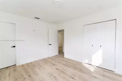 10441 SW 50th Ter, Miami, FL 33165 - Photo 17