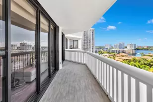 2000 Island Blvd, Aventura, FL 33160 - Photo 25