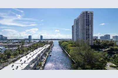 2000 Island Blvd #1405, Aventura, FL 33160 - Photo 37