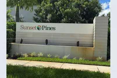 267 SW 159th Pl, Pembroke Pines, FL 33027 - Photo 1